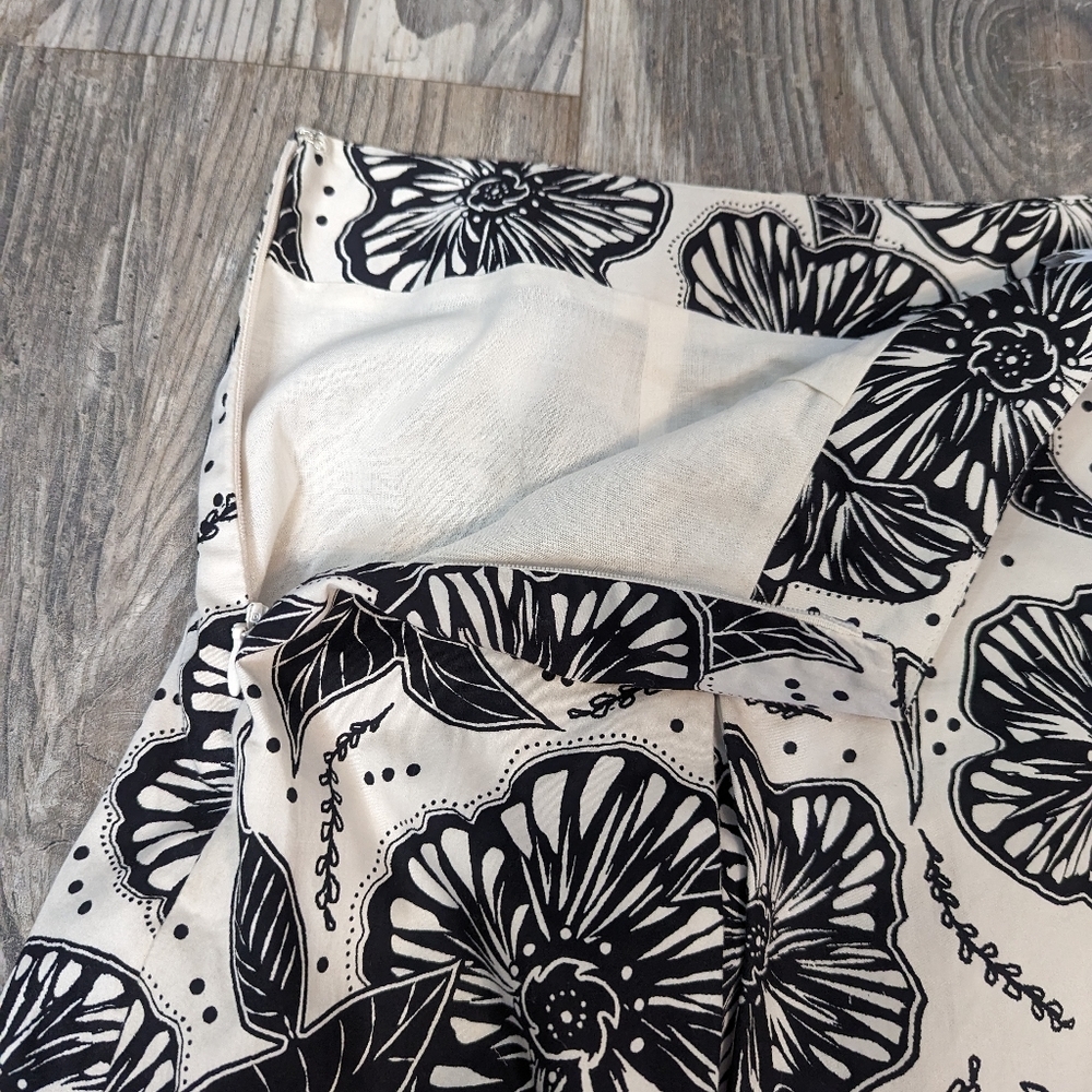 Charter Club women's knee length A-Line skirt white with black floral pleated 10 - Picture 12 of 12